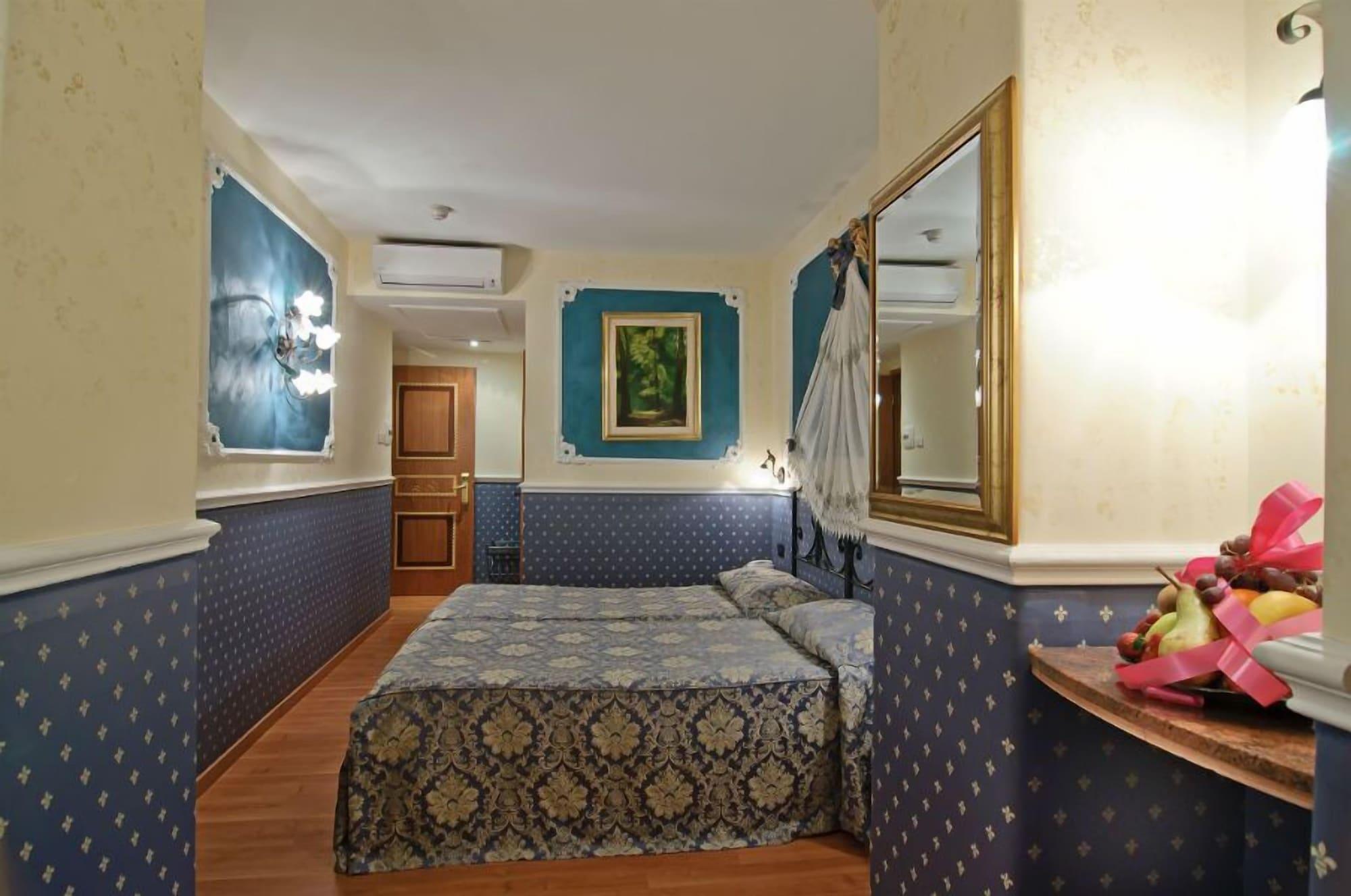 Residenza Antica Roma Hotel Bagian luar foto