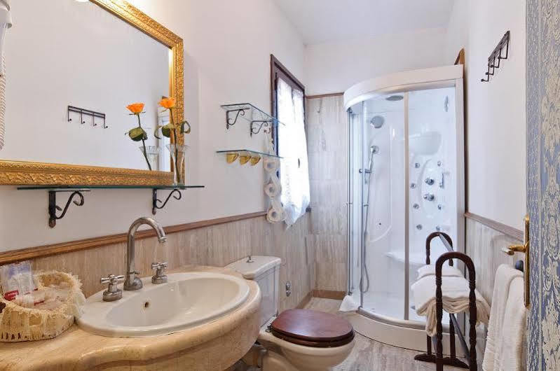 Residenza Antica Roma Hotel Bagian luar foto